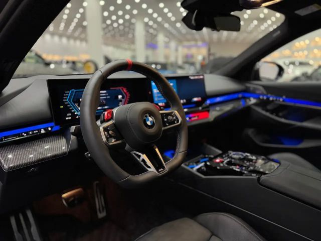 BMW M5 Touring *Ultimate-Paket*Keramik*Frozen*AHK*Leasing