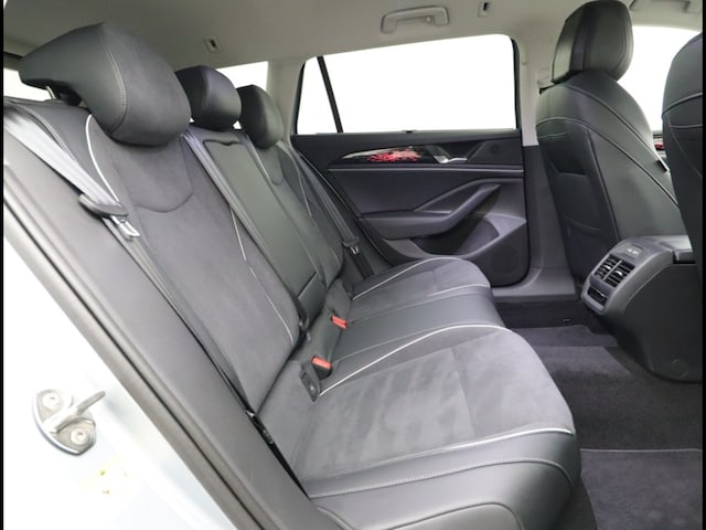 Volkswagen Passat 1.5 eTSI Business DSG