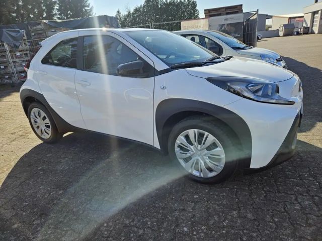 Toyota Aygo X Hatchback Play X-play