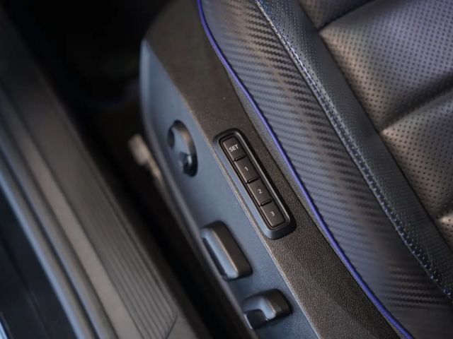 Volkswagen Golf R 4M *JP Performance *AKRA *Pano *KW *19