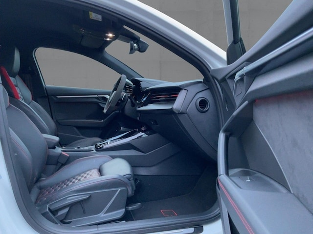 Audi RS3 Quattro S-Tronic Sedan