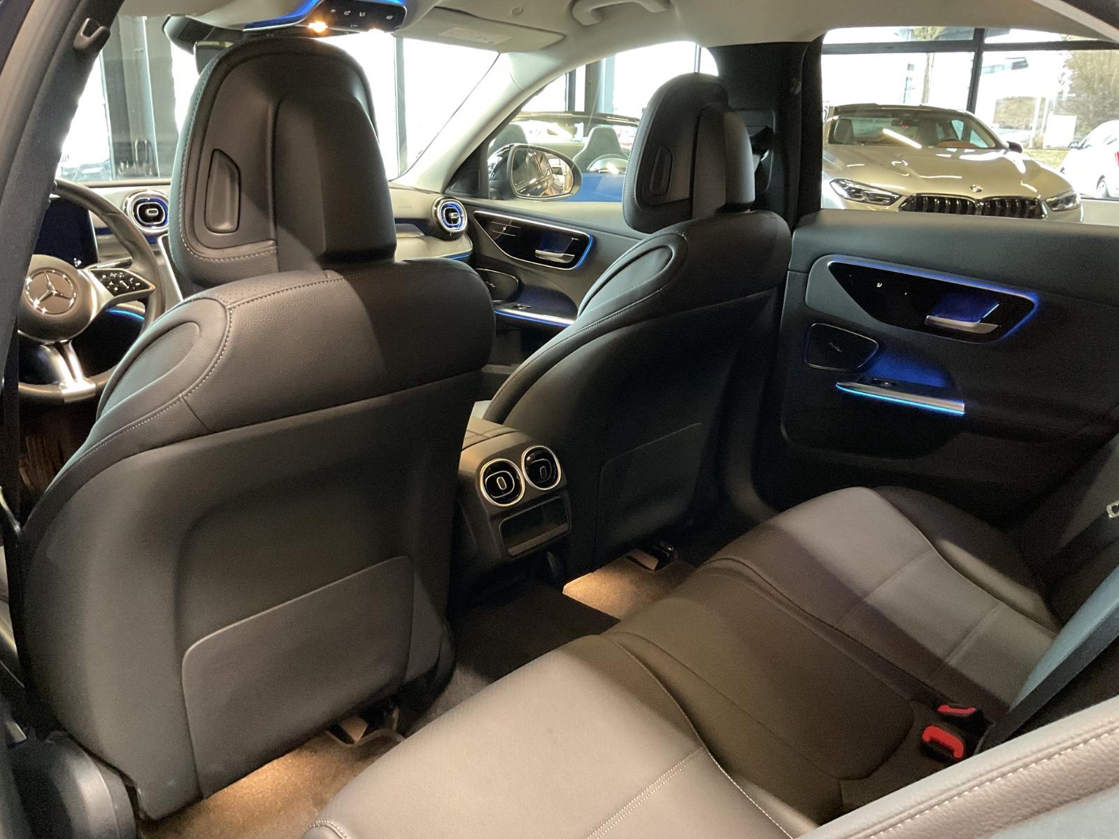 Mercedes-Benz C 200 AVANTGARDE Sedan