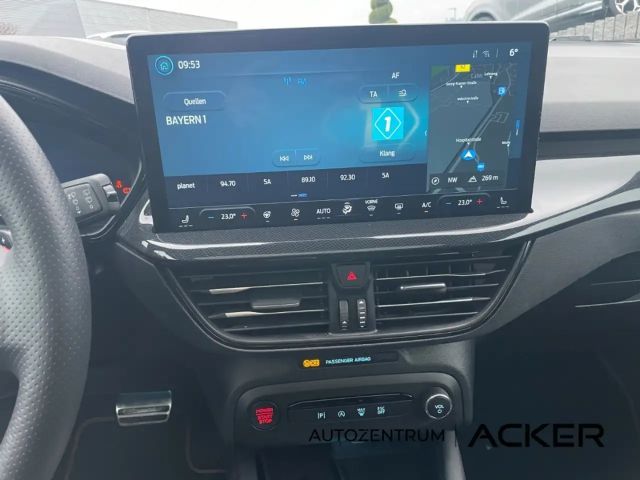 Ford Focus ST Line Wagon