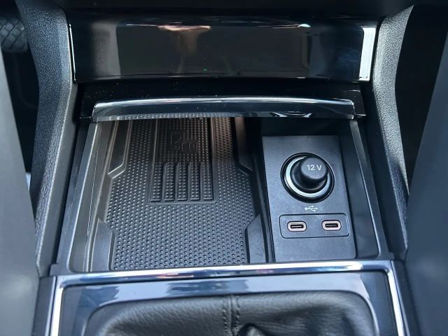 Skoda Karoq Selection