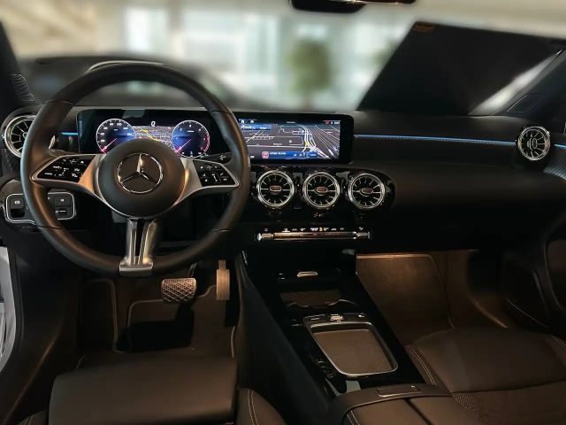 Mercedes-Benz A 200 A 200 d Progressive