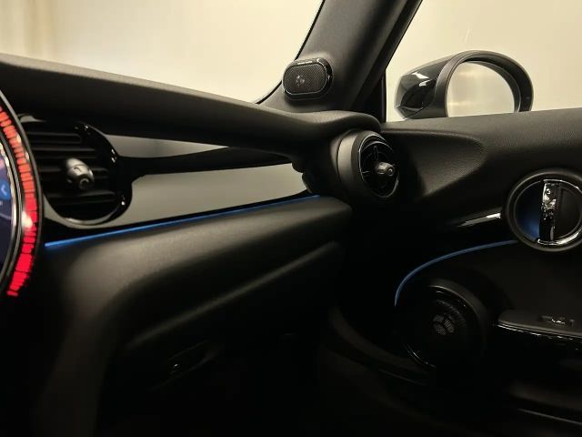 MINI Cooper S Cabrio Cooper S Cabrio Classic Trim Drivingass. Parkass.