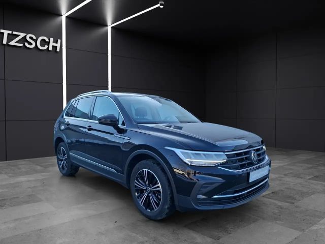 Volkswagen Tiguan DSG Life