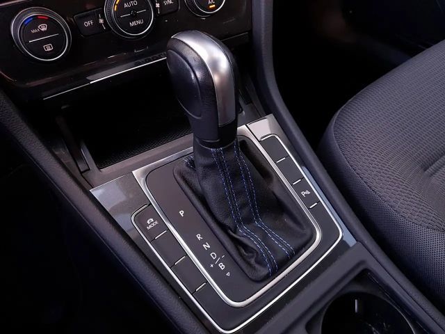 Volkswagen Golf Golf VII e-Golf