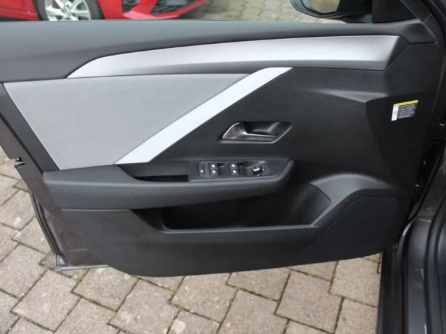 Opel Astra 1.2 Turbo Edition Turbo