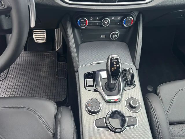 Alfa Romeo Stelvio Q4 Veloce