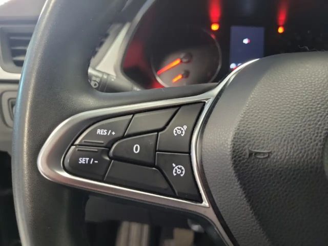 Renault Captur NAV LED KAMERA TEMPOMAT APPLE/ANDROID ALU PDC vo+h