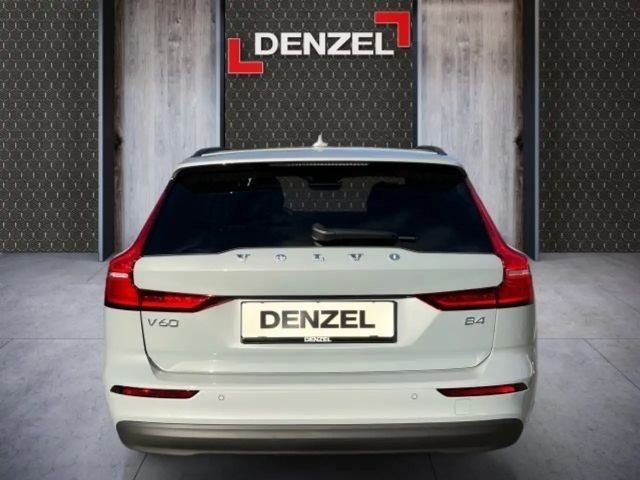 Volvo V60 Core Hybrid