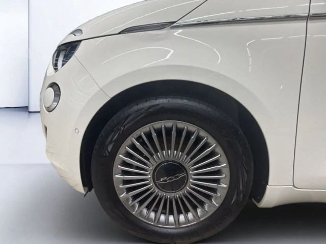 Fiat 500e Cabrio*SITZHZG*KAMERA*STYLE-PAKET*