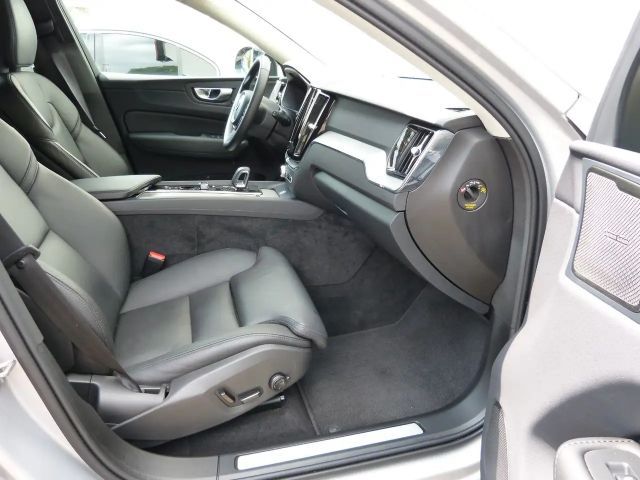 Volvo XC60 Dark Plus