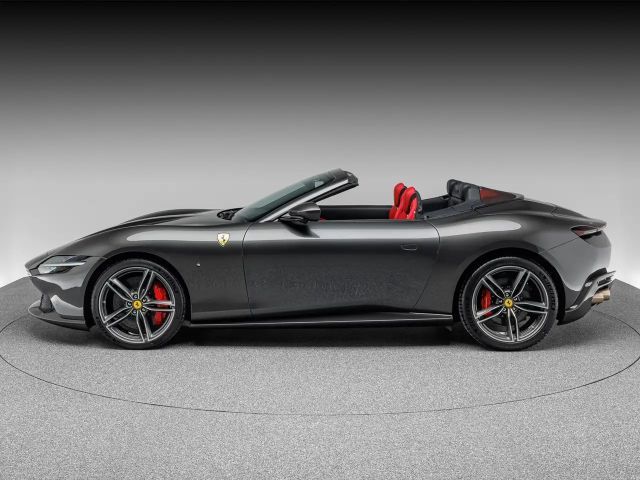 Ferrari Roma Spider