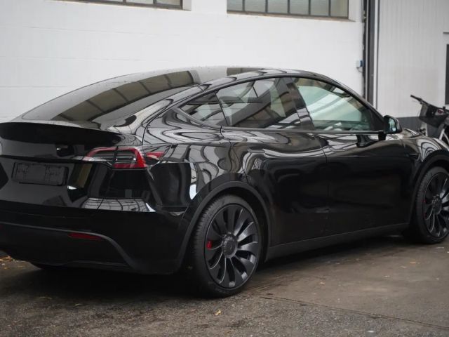 Tesla Model Y Performance
