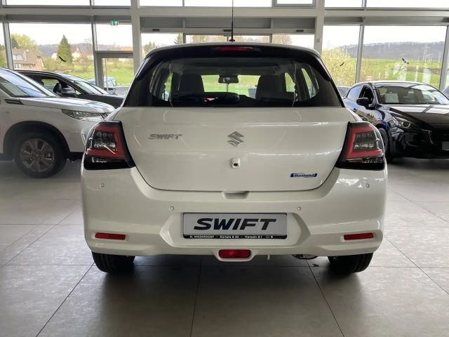 Suzuki Swift 4x4 Club Hybrid