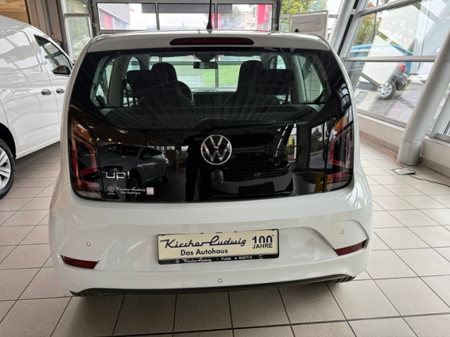 Volkswagen up! Move Move up!