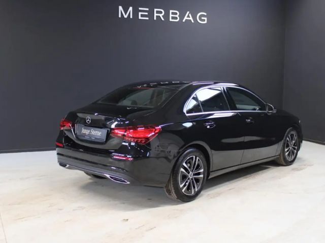 Mercedes-Benz A 180 Progressive