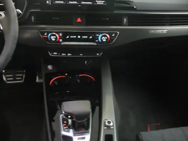 Audi RS4 Competition Quattro