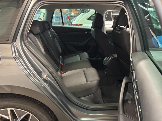 Skoda Octavia Combi Tour