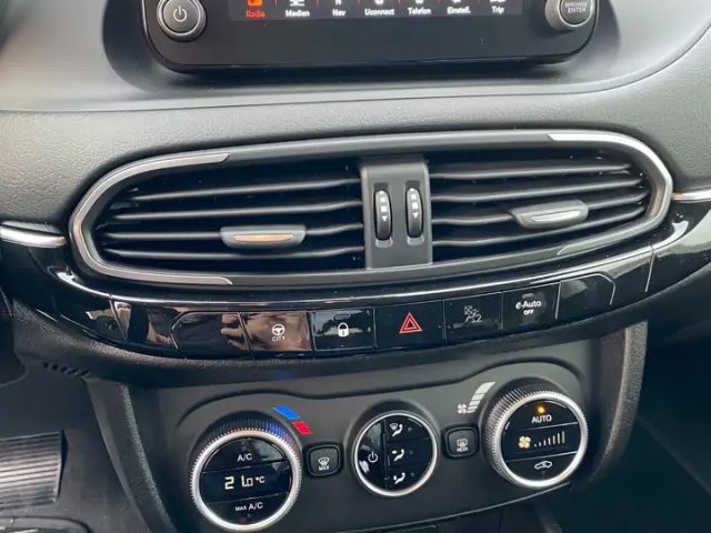 Fiat Tipo CityCross Life