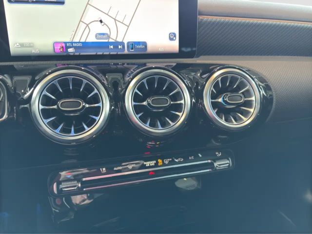 Mercedes-Benz A 200 Progressive