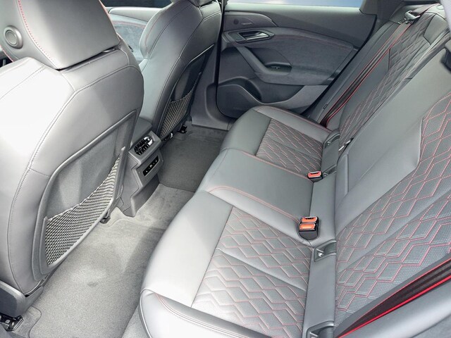 Audi A6 e-tron Avant Quattro