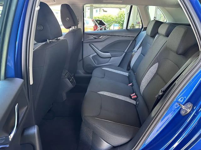 Skoda Kamiq 1,0 TSI SC *AHK schwenkbar, Sitzheizung*