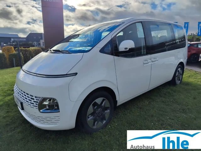 Hyundai Staria Trend