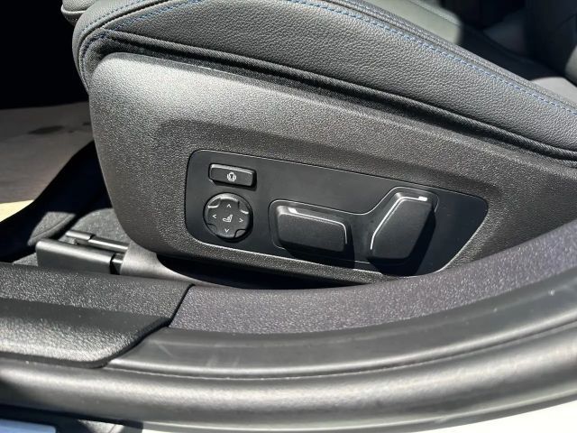 BMW 330 330i M-Sport Sedan