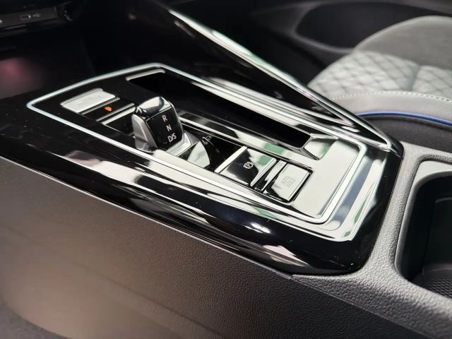 Volkswagen Golf DSG Sport