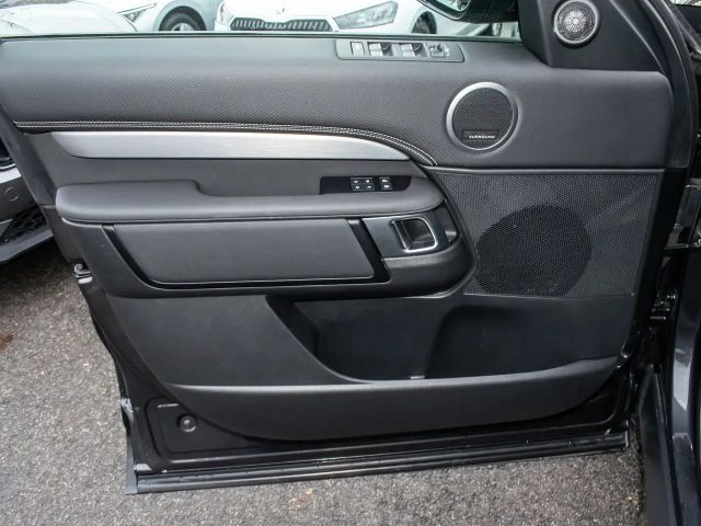 Land Rover Discovery D300 Dynamic HSE