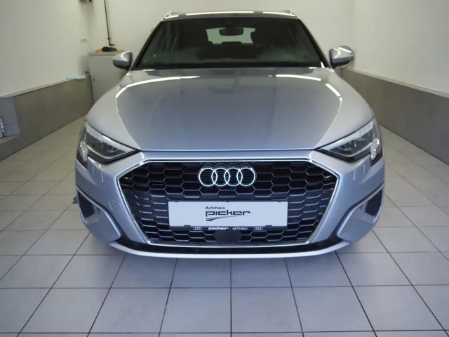 Audi A3 30 TDI Sedan