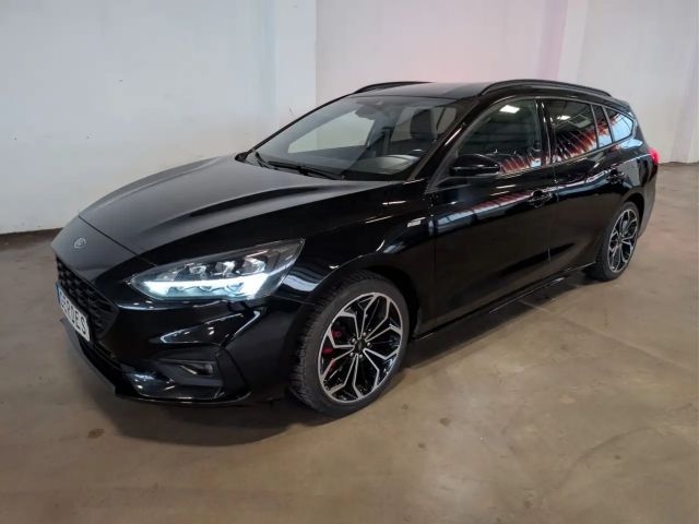 Ford Focus ST Line Wagon