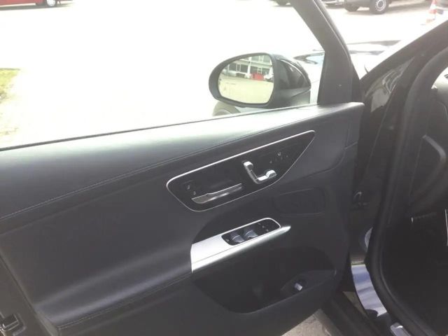 Mercedes-Benz GLC 200 4MATIC AMG Line