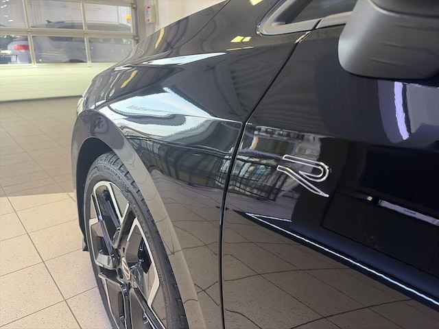 Volkswagen Golf 1.5 eTSI DSG R-Line