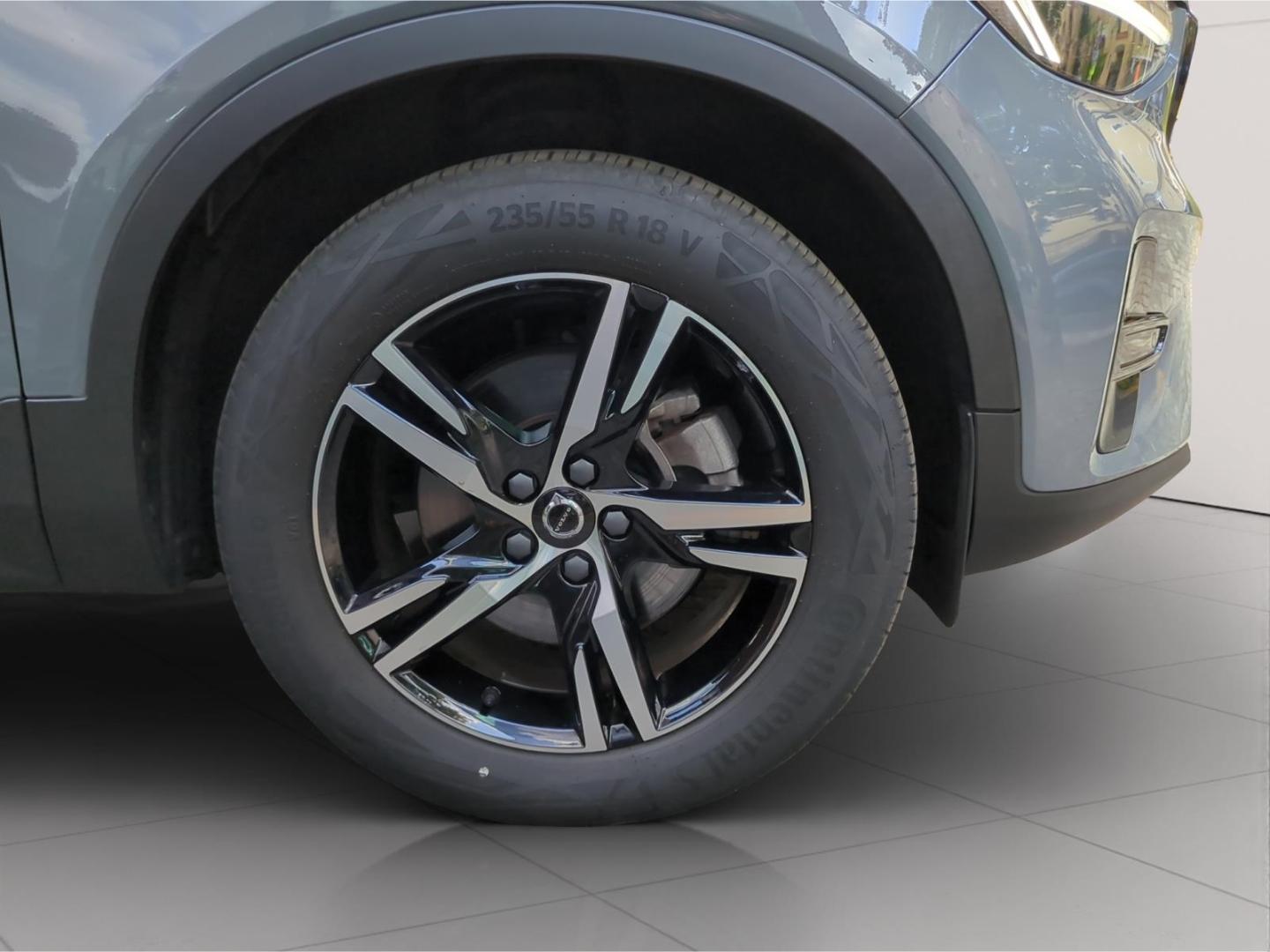 Volvo XC40 Dark Plus