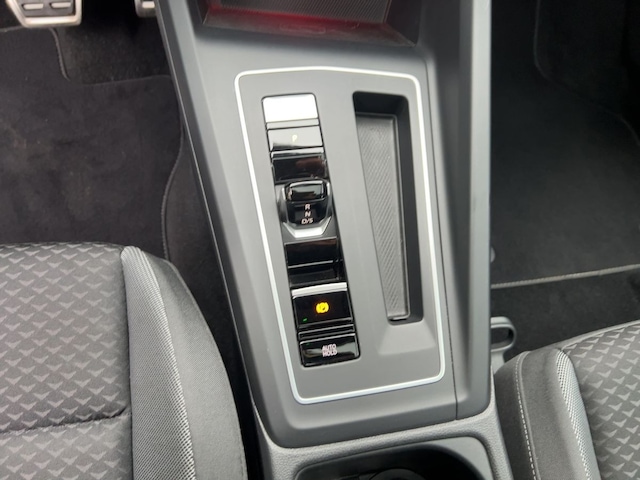 Volkswagen Golf 2.0 TDI DSG Golf VIII