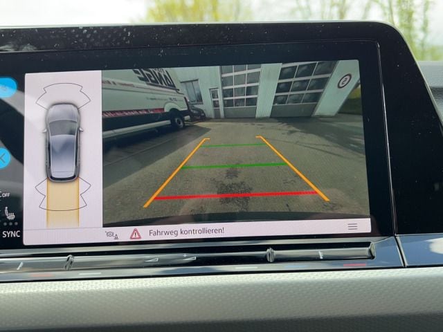 Volkswagen Golf Move