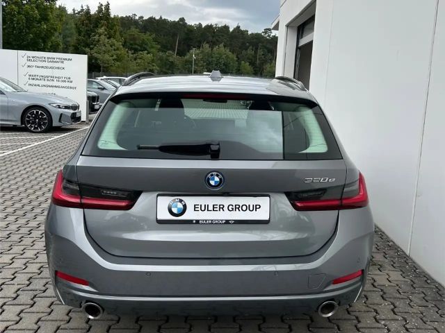 BMW 320 320e Touring