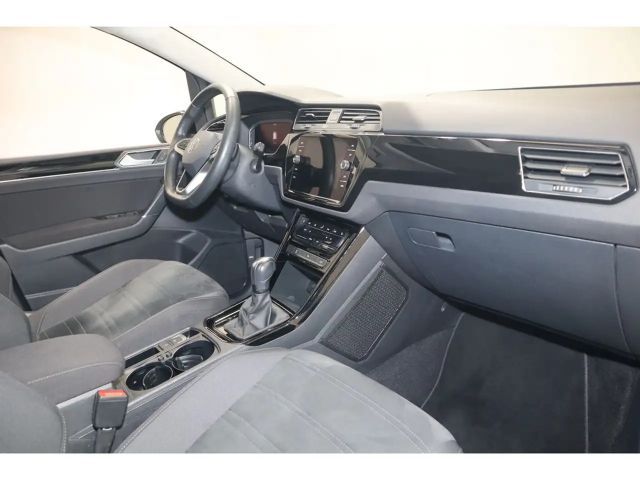 Volkswagen Touran 1.5 TSI Highline