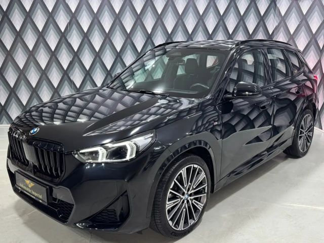 BMW X1 xDrive23d (U11) // M-PAKET // AHK // 1. BESITZ //