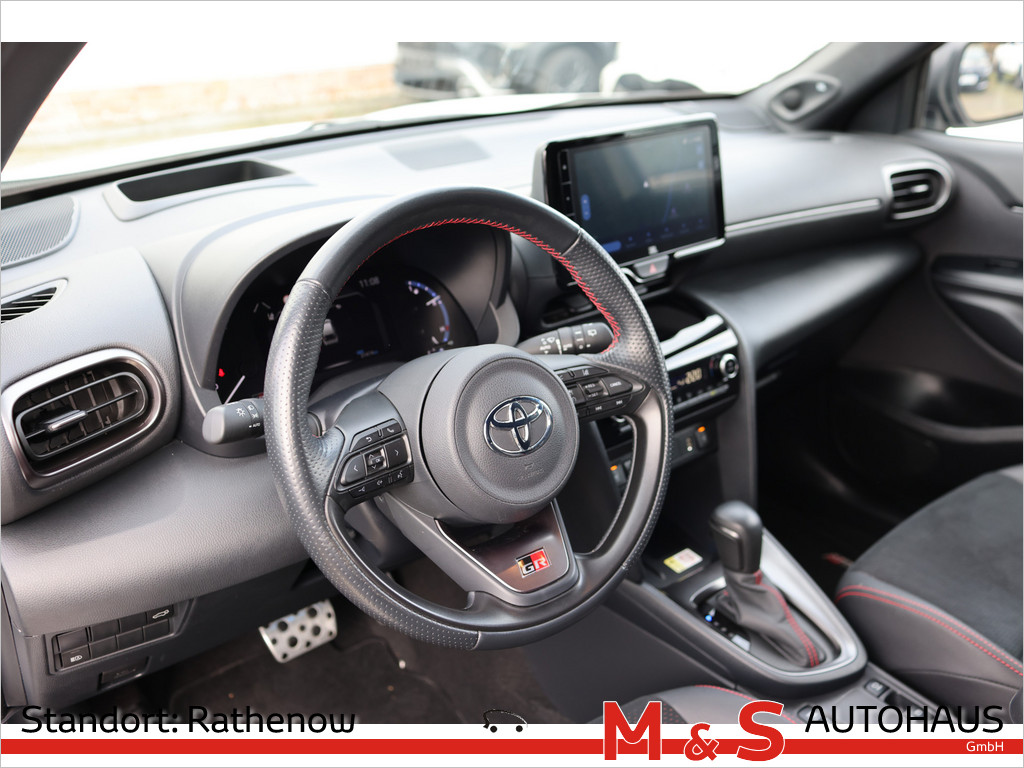 Toyota Yaris Cross 5-deurs Bi-Tone GR