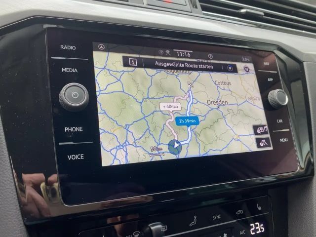 Volkswagen Passat Business DSG