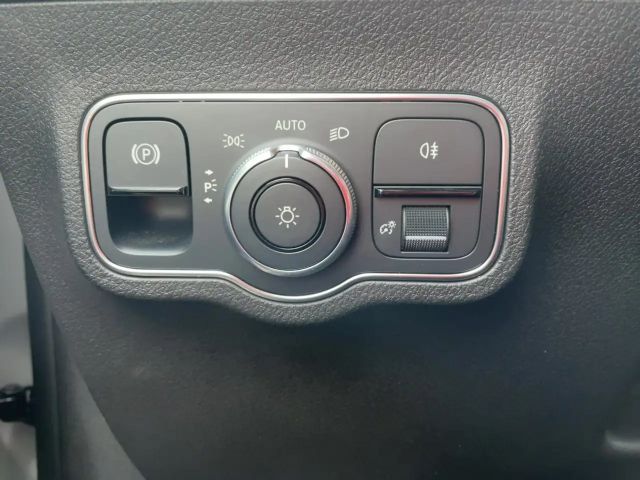 Mercedes-Benz GLB 200 AMG Line