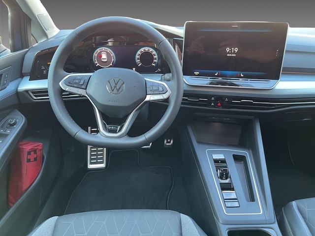 Volkswagen Golf 1.5 eTSI DSG