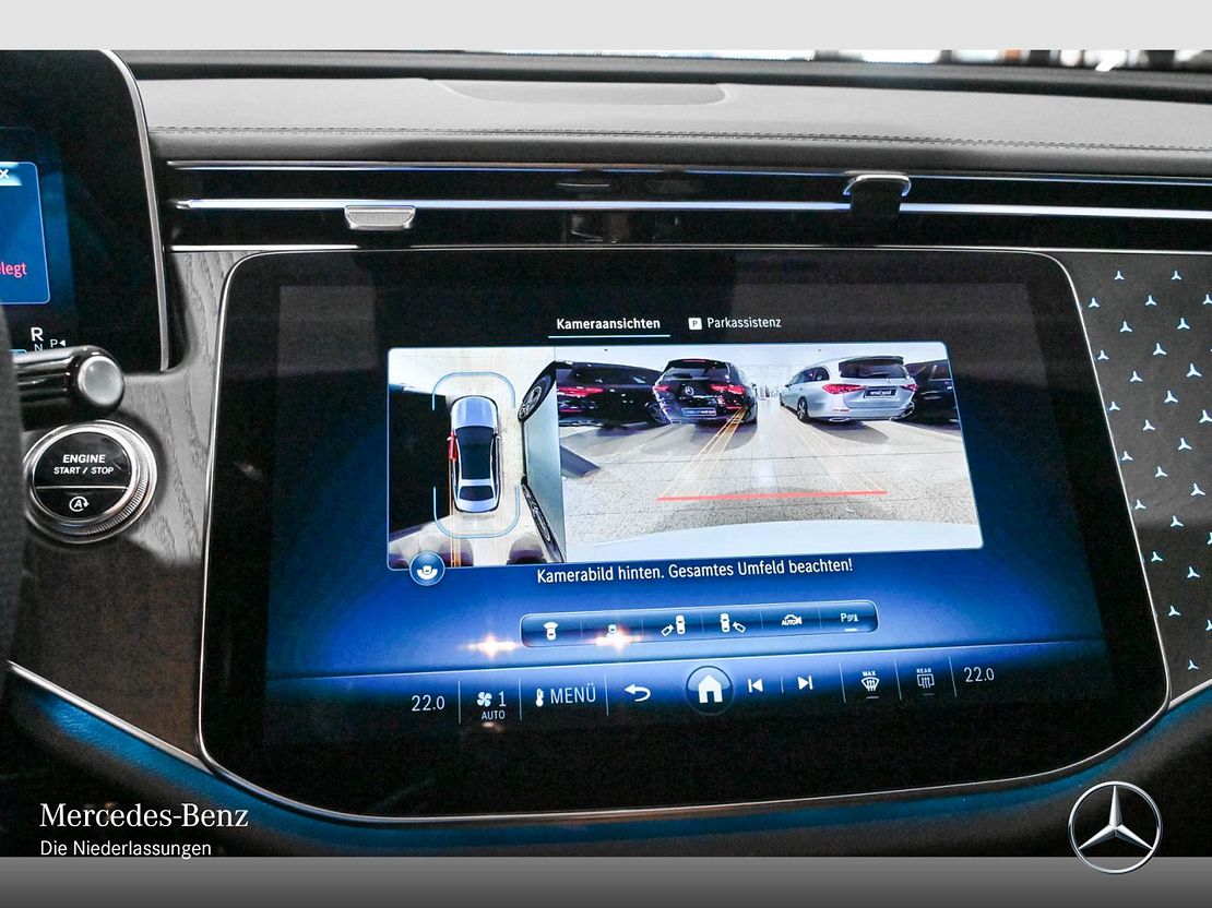 Mercedes-Benz E 220 AMG Line E 220 d Sedan