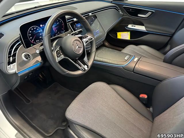 Mercedes-Benz E 220 AVANTGARDE E 220 d Sedan