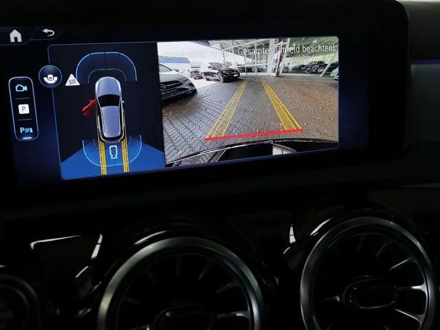 Mercedes-Benz A 250 4MATIC AMG Line